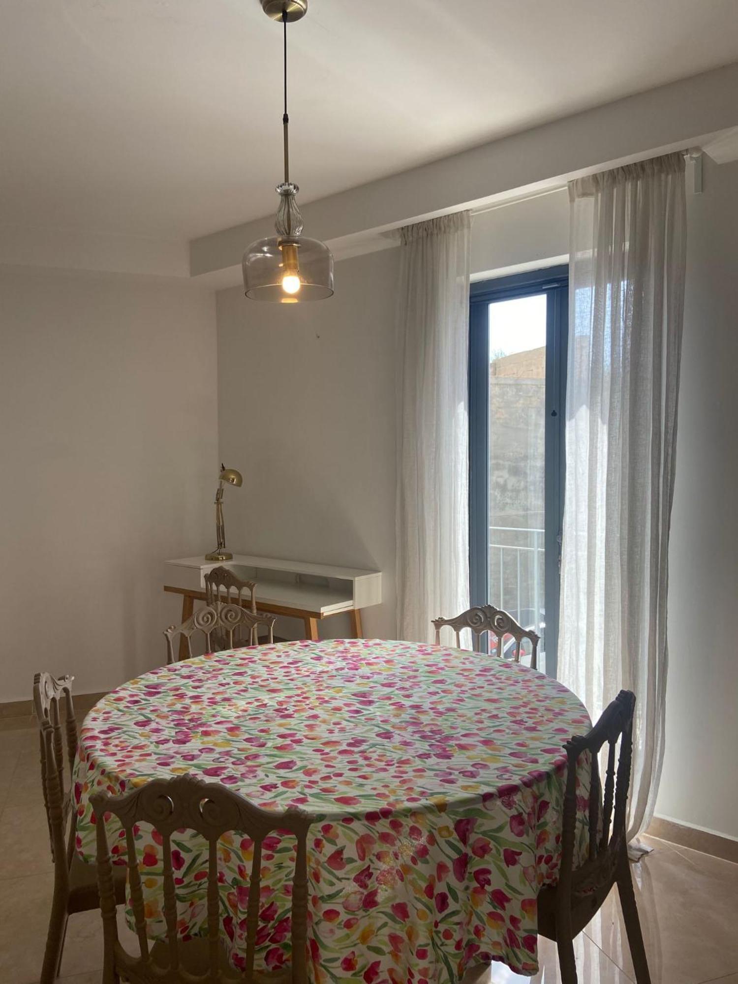 Cozy 2 Bedroom Apartment Near Seafront Gzira Eksteriør bilde