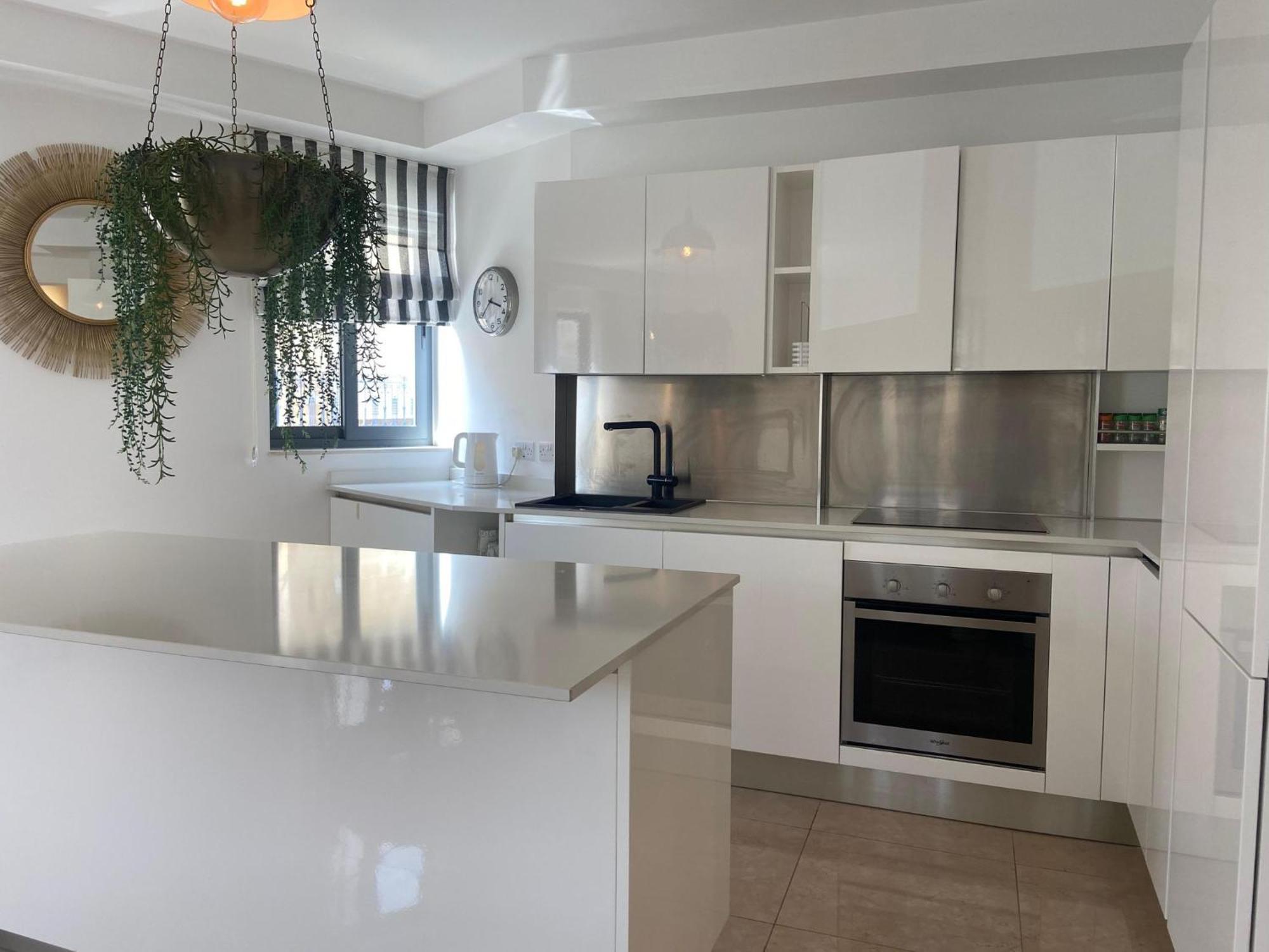 Cozy 2 Bedroom Apartment Near Seafront Gzira Eksteriør bilde
